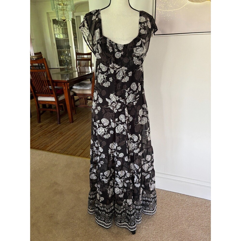 Mlle Gabrielle OTS Black & White Floral Belted Maxi Dress Sz M